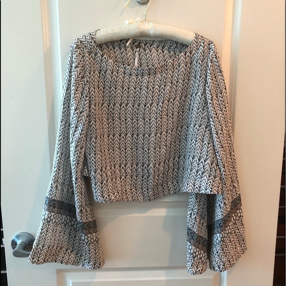 Free People Star Aligned Bell Sleeve Crop Top - Picture 7 of 15
